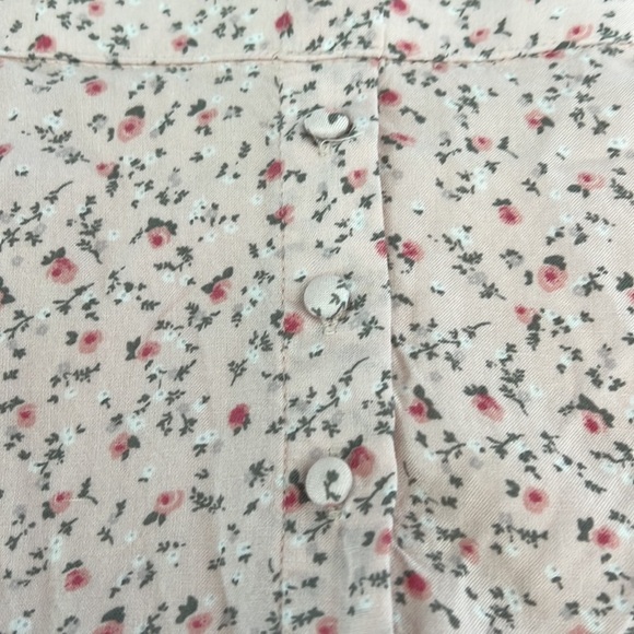 Abercrombie Kids Floral Skirt with Built in Shorts - Picture 2 of 6